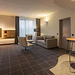 Four Points Flex By Sheraton Duesseldorf Airport מלון
