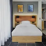 מלון Four Points Flex By Sheraton Duesseldorf Airport