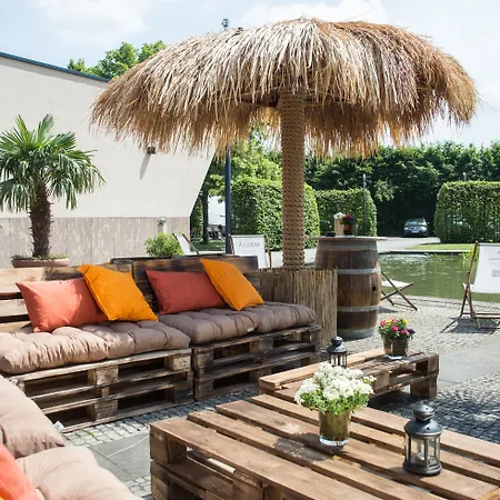 Four Dusseldorf Airport Hotel 4*