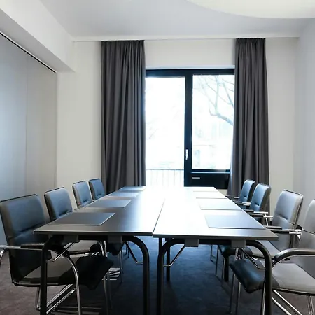 Four Dusseldorf Airport Hotel