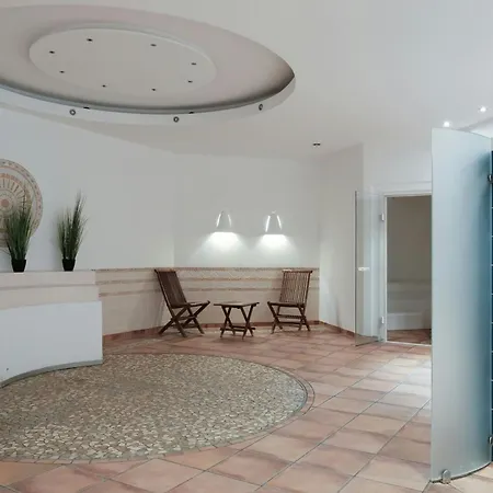 Four Dusseldorf Airport Hotel