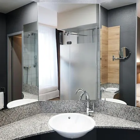 Four Dusseldorf Airport Hotel