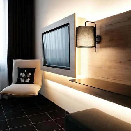 Four Dusseldorf Airport Hotel Ratingen