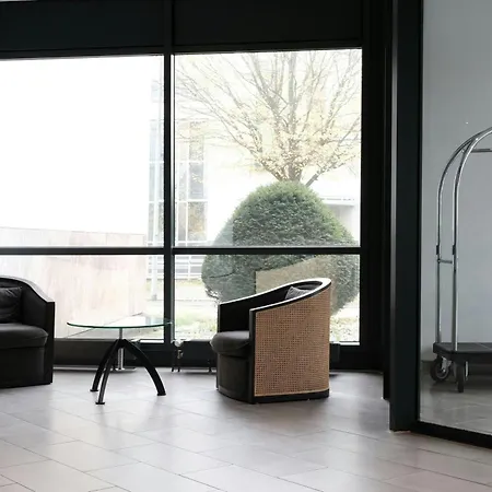 Four Points Flex By Sheraton Duesseldorf Airport 4*