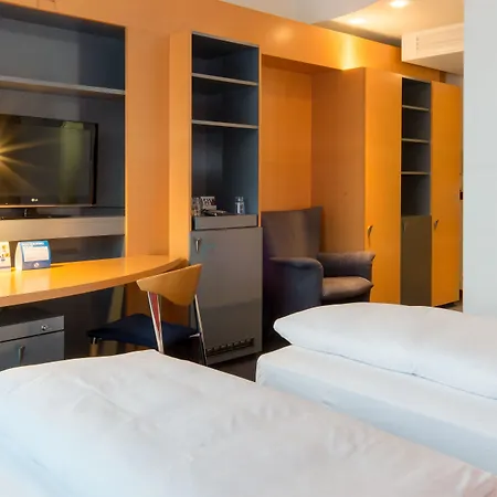 Four Points Flex By Sheraton Duesseldorf Airport Hotel 4*