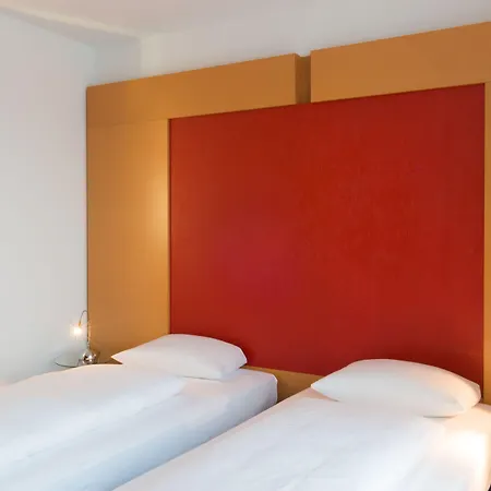 Four Points Flex By Sheraton Duesseldorf Airport 4*