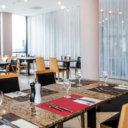 Four Points Flex By Sheraton Duesseldorf Airport فندق 4*