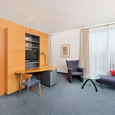 Four Points Flex By Sheraton Duesseldorf Airport 4*