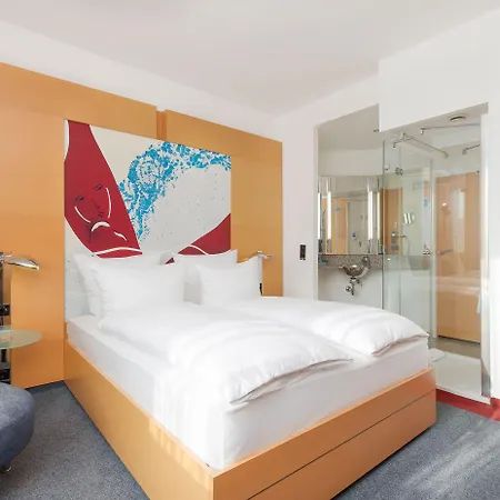 Hotel Four Points Flex By Sheraton Duesseldorf Airport 4*