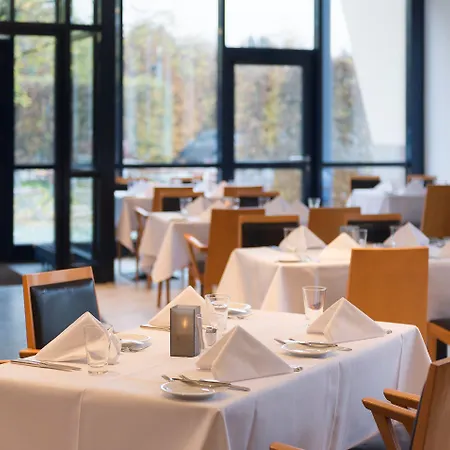Four Points Flex By Sheraton Duesseldorf Airport Hotel 4*