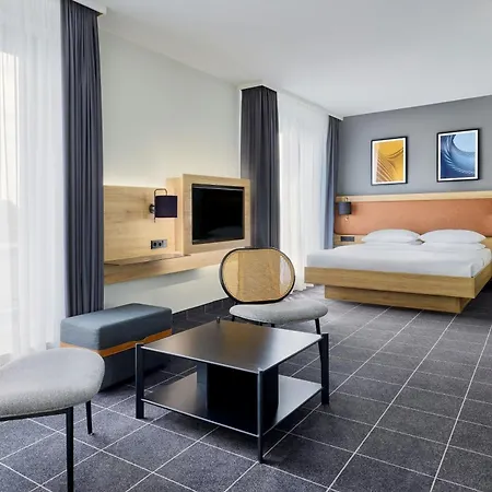 Four Points Flex By Sheraton Duesseldorf Airport Hotel 4*