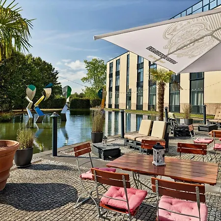 Four Points Flex By Sheraton Duesseldorf Airport فندق