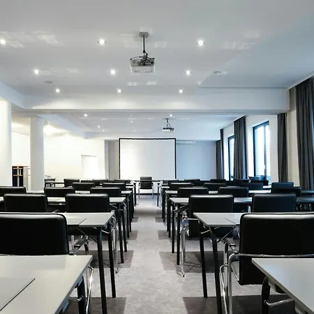 Four Points Flex By Sheraton Duesseldorf Airport מלון