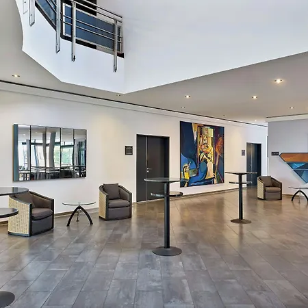 מלון Four Points Flex By Sheraton Duesseldorf Airport