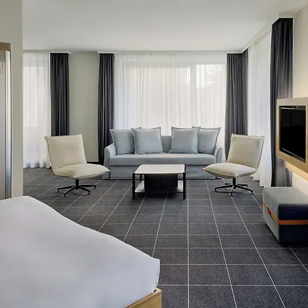Four Points Flex By Sheraton Duesseldorf Airport מלון 4*