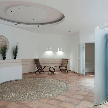 מלון Four Points Flex By Sheraton Duesseldorf Airport 4*