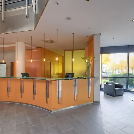 Four Dusseldorf Airport Hotel