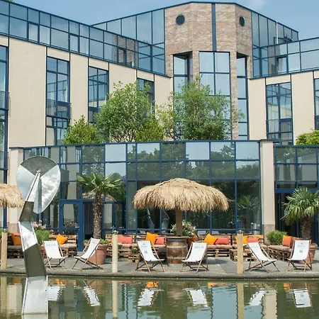 Hotel Four Dusseldorf Airport 4*
