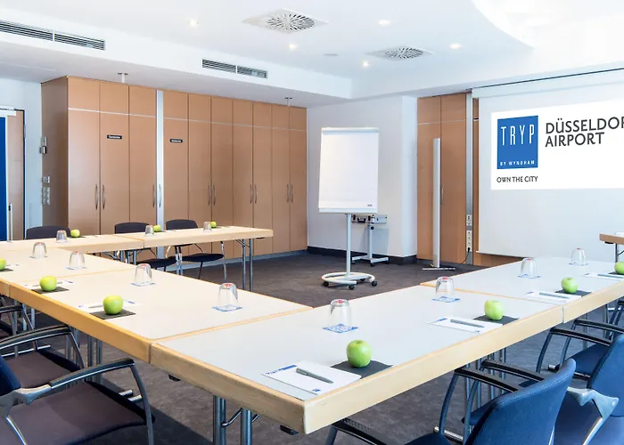 Four Points Flex By Sheraton Duesseldorf Airport 4*