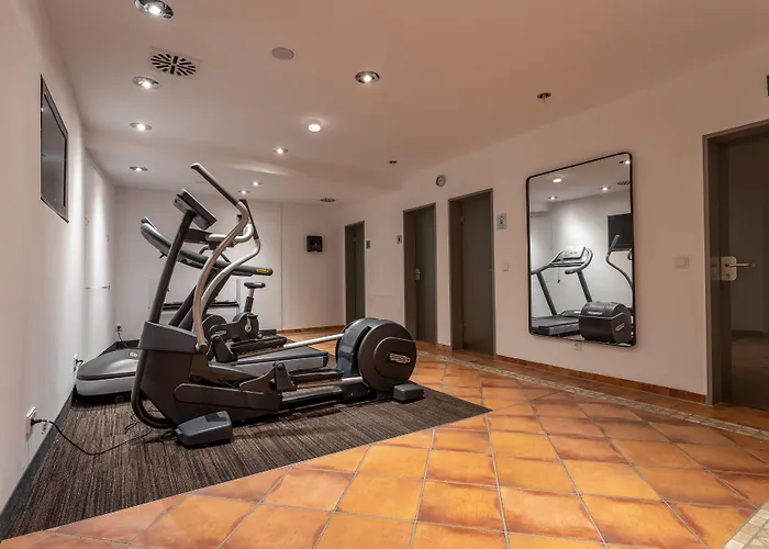 ホテル Four Points Flex By Sheraton Duesseldorf Airport