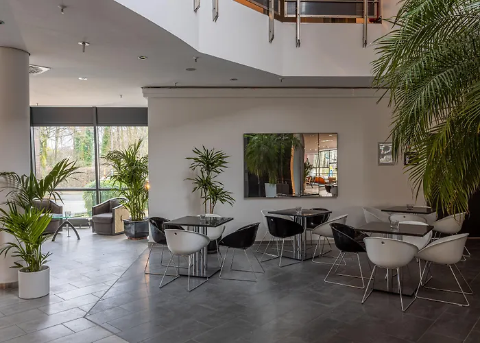 Four Points Flex By Sheraton Duesseldorf Airport ホテル 4*