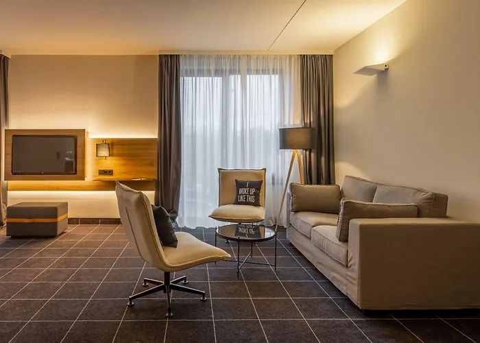 Four Points Flex By Sheraton Duesseldorf Airport 4*