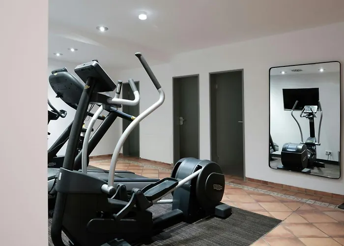 Four Points Flex By Sheraton Duesseldorf Airport ホテル 4*